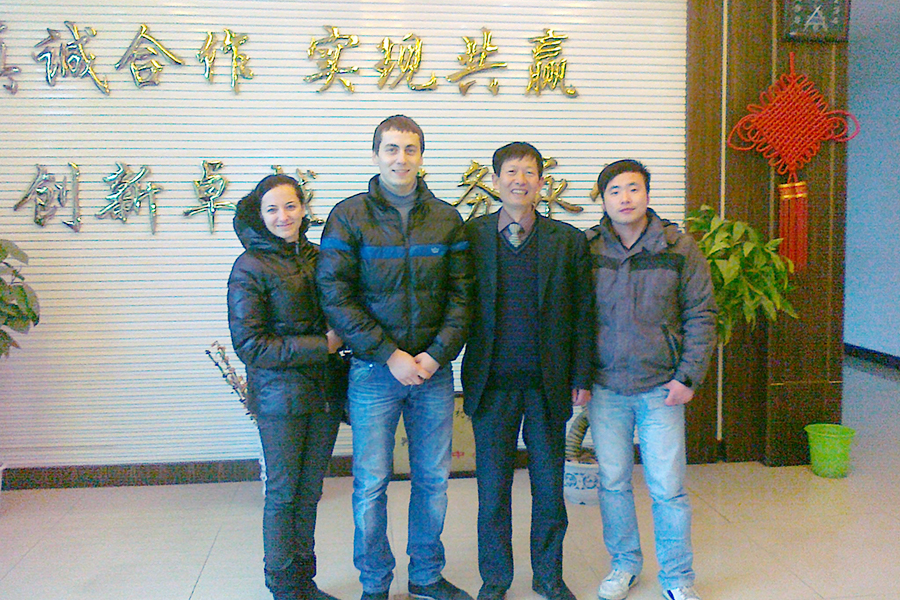 Photo-collection-of-foreign-customers